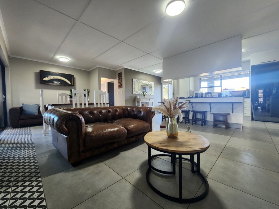 4 Bedroom Property for Sale in Blanco Western Cape